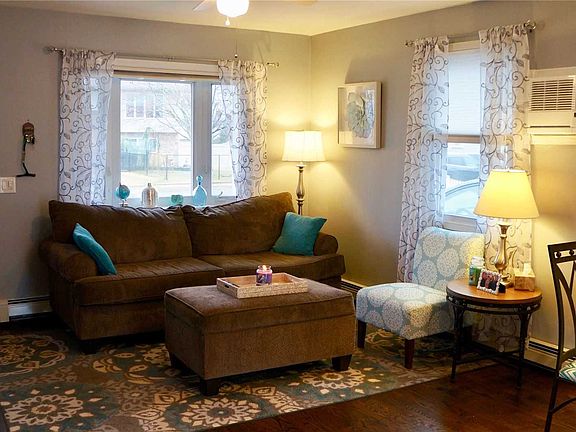 4th image of 827 Keith Ln