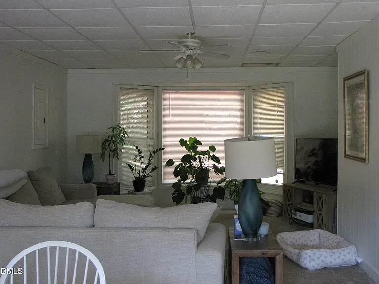 3608 Knollwood Dr — Photo 5