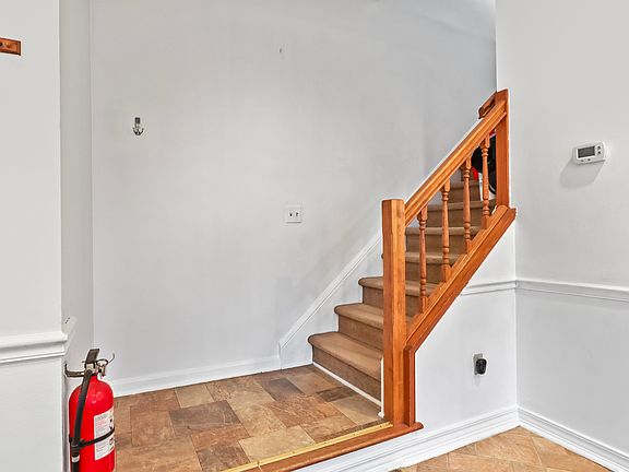 5th image of 779 South Blvd APT 4