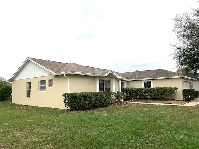 1140 Zachary Ridge Ct — Photo 1