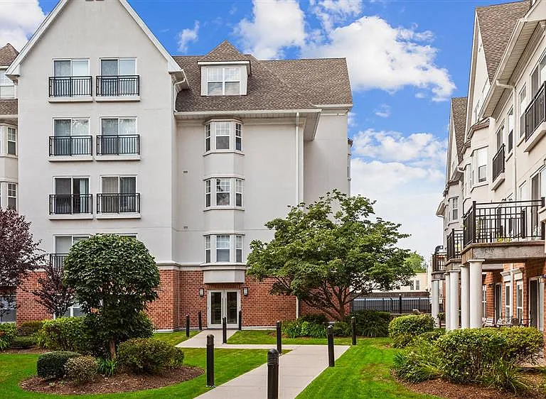 The Village at Bronxville — Photo 11