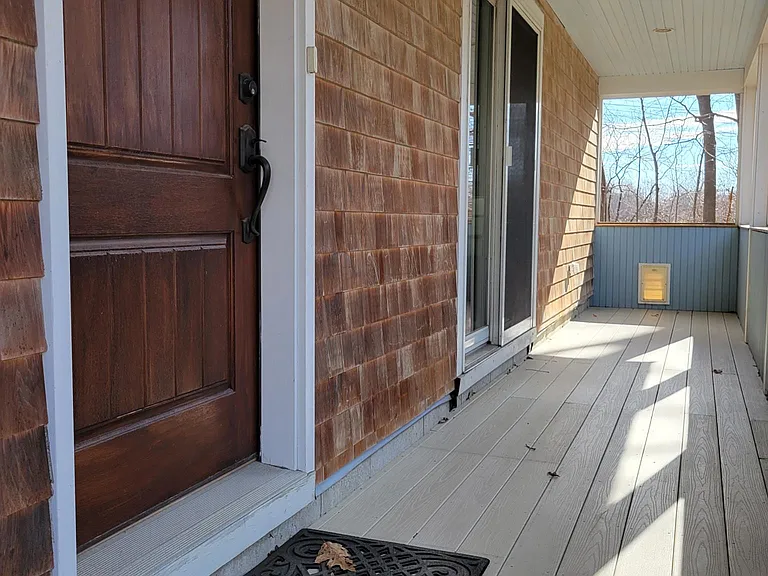 550 Greenland Rd — Photo 12