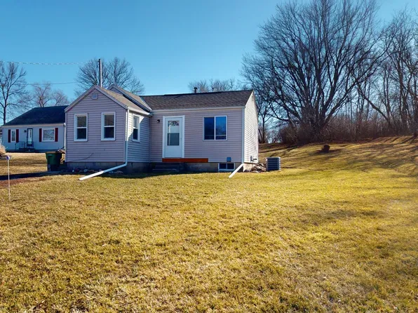 202 E 11th St, Albert Lea, MN 56007
