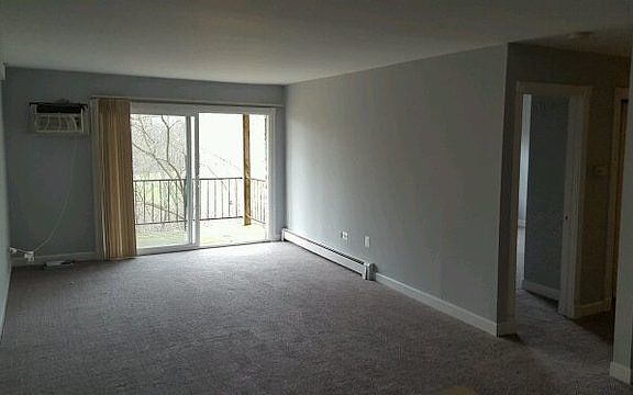 3rd image of 8555 W 102nd Ter APT 201