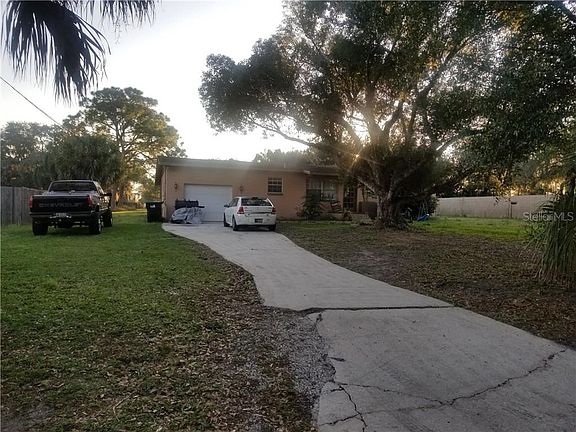 2nd image of 1901 Deborah Dr
