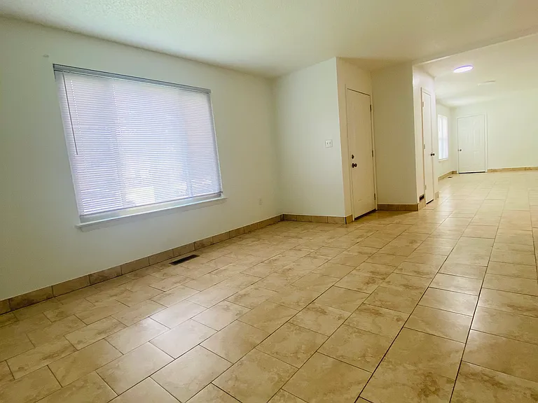4694 Wendler Blvd — Photo 11