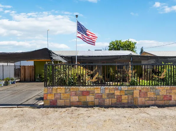2092 Fern St, Merced, CA 95348
