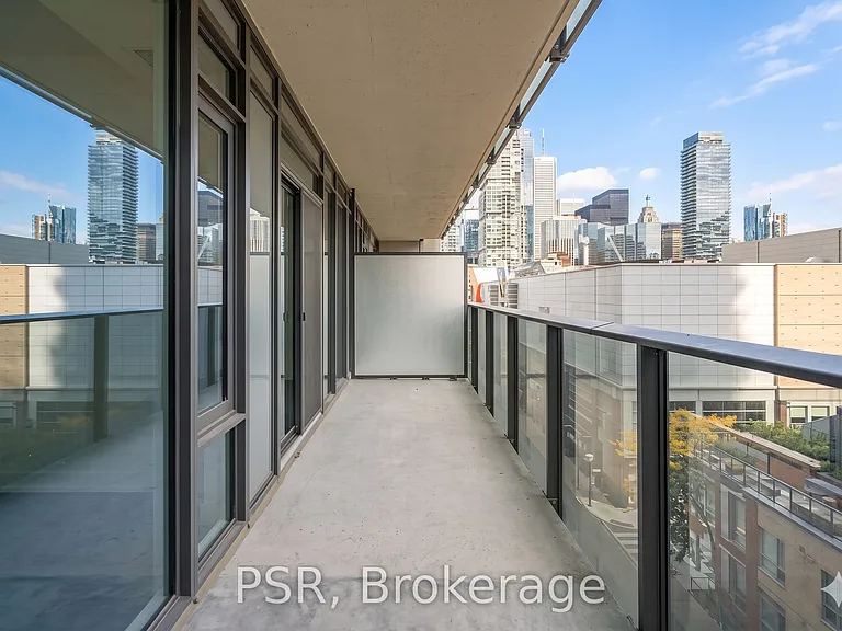330 Richmond St W #820 — Photo 17