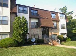 1945 Raspberry Ct, Edison, NJ 08817