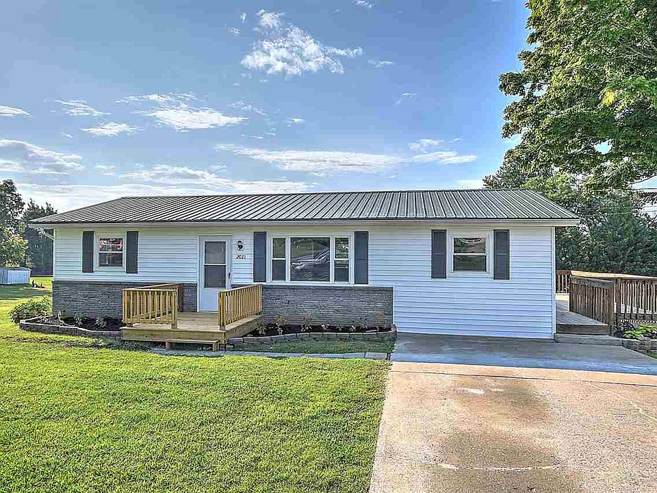 1st image of 2021 Fairlawn Dr