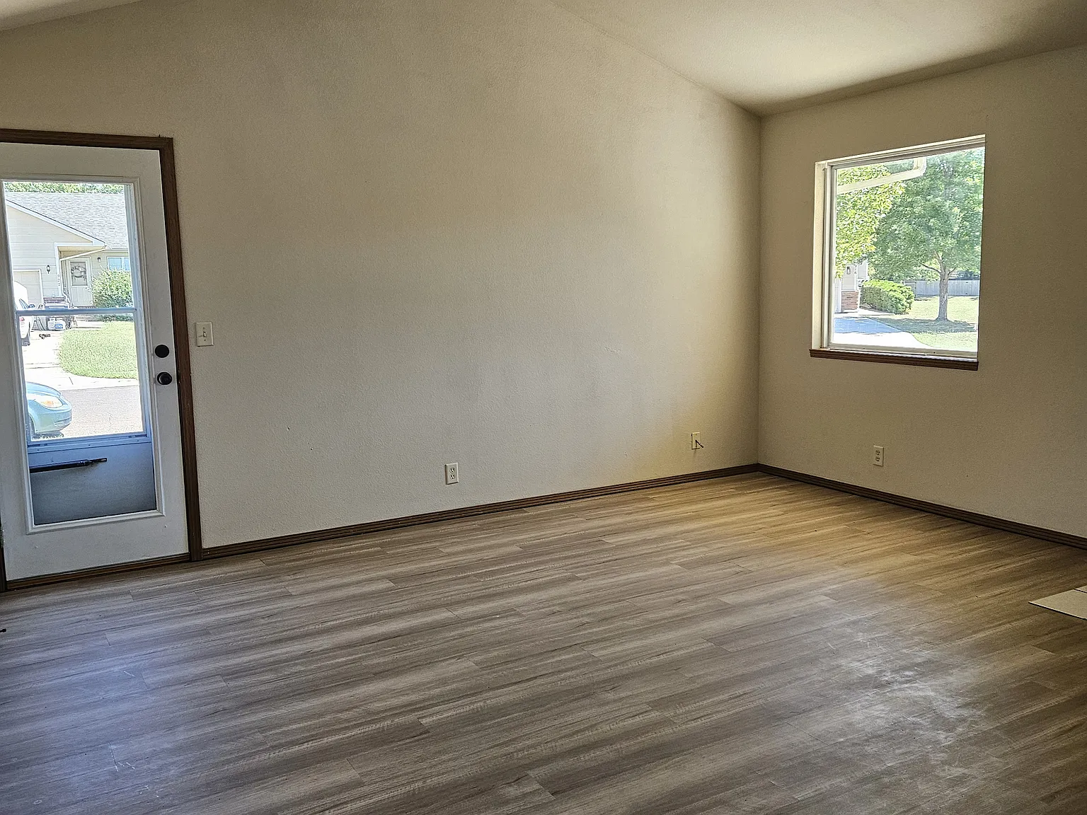 2 bed, 900 sqft, $850 — Photo 4