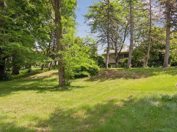 1065 Colby St, Saint Paul, MN 55116