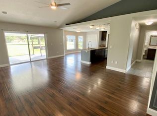 31609 Hunt Club Ln, Zephyrhills, FL 33543