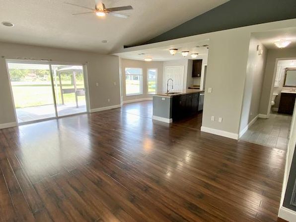 31609 Hunt Club Ln
