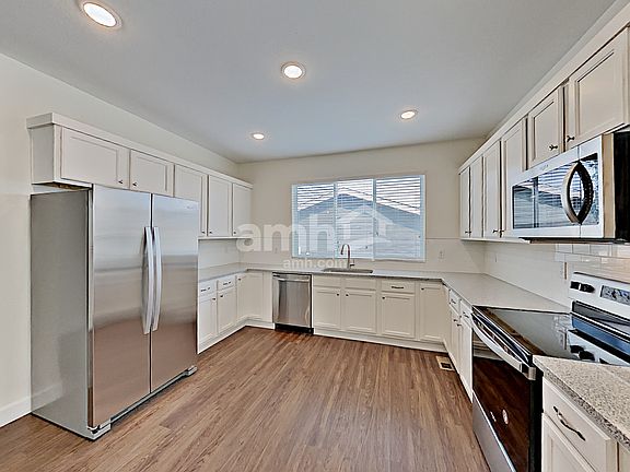 3rd image of 4771 Crestone Peak St
