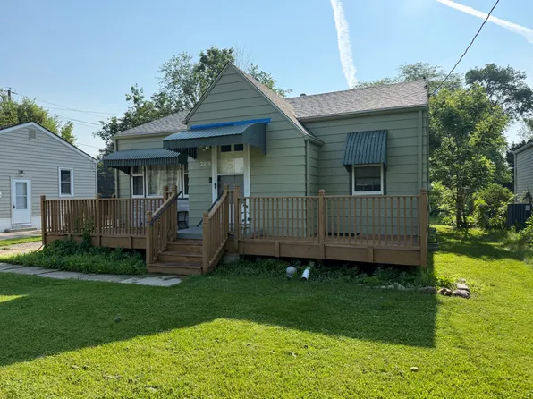 2219 51st St, Des Moines, IA 50310