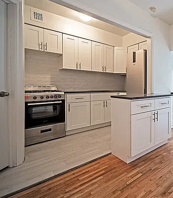 Rented by The Agency | media 4