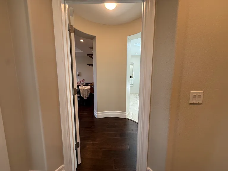 6 Willowbrook — Photo 20