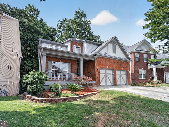 2nd image of 1381 Scenic Pines Dr