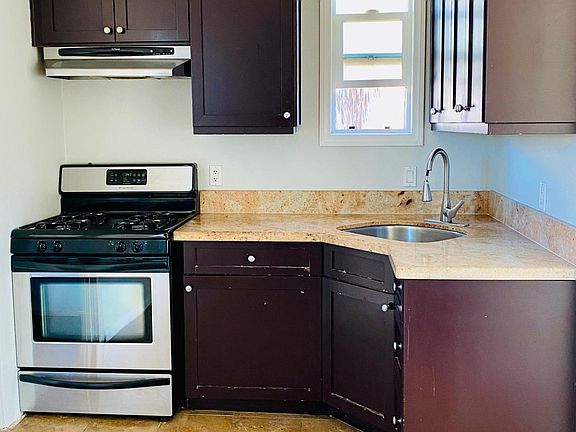 2nd image of 3822 39th St