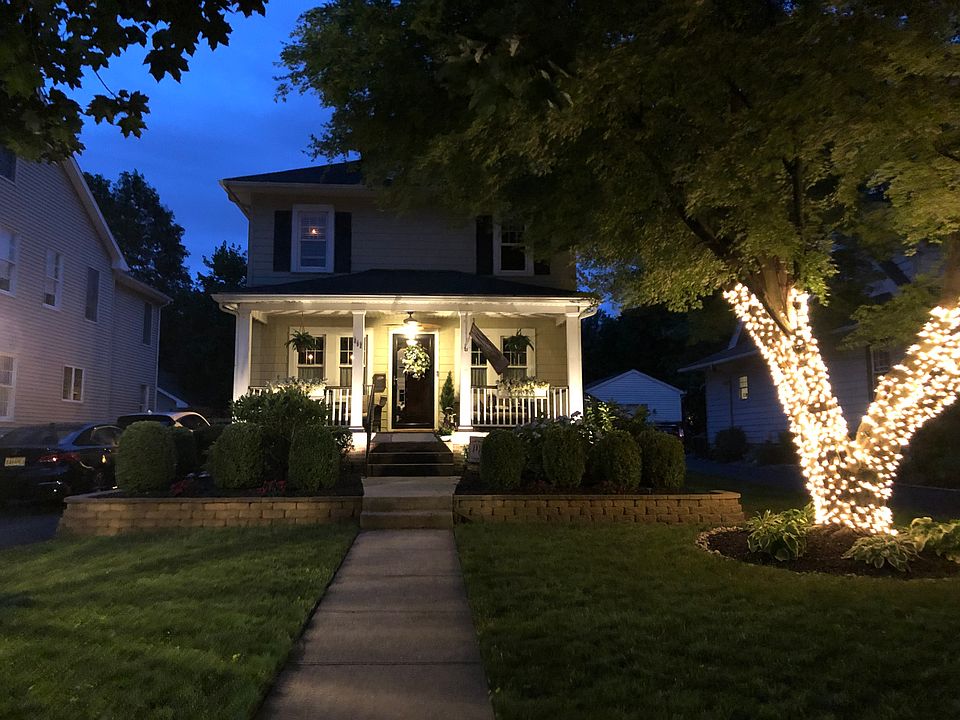2nd image of 292 Hawthorne Ave