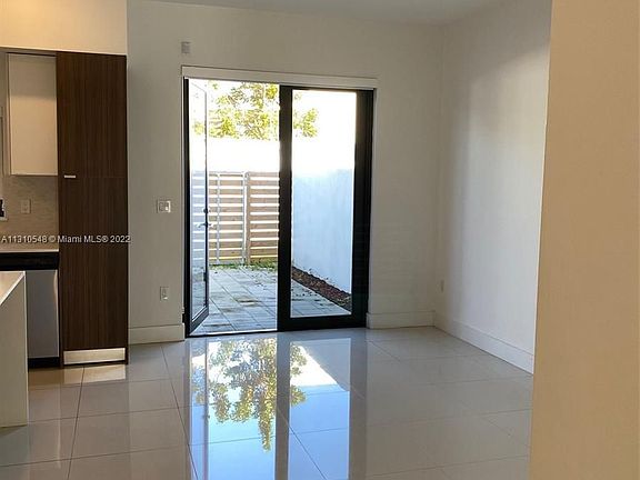 5th image of 10505 SW 118th Ave #10606