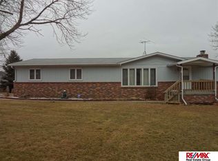 2210 Beaver Lake Blvd, Plattsmouth, NE 68048