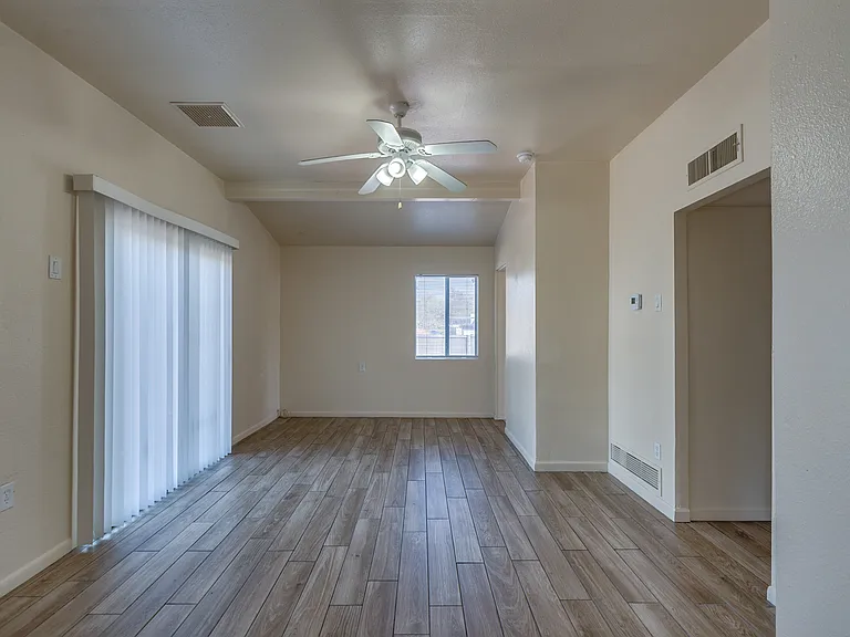 3206 E Bellevue St — Photo 12