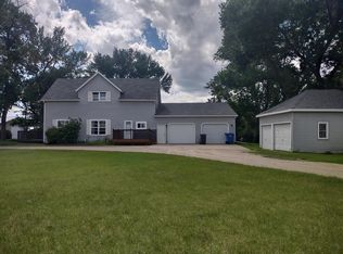 301 2nd Ave SW, Barnesville, MN 56514