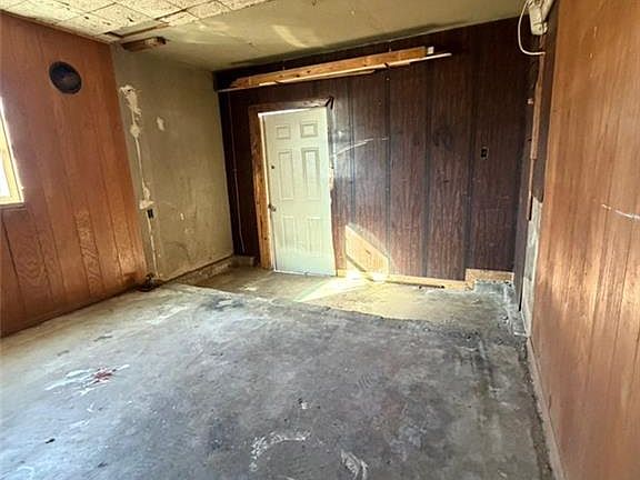 3rd image of 1735 Irving St