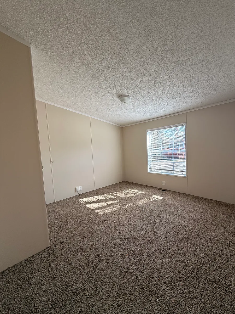 Building Photo - 261 Hunters Rill #261
