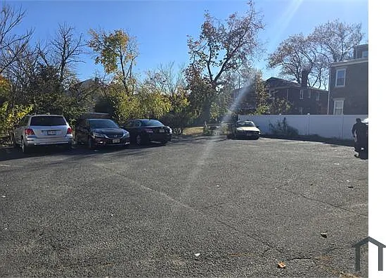 2 bed, $2,195 — Photo 3