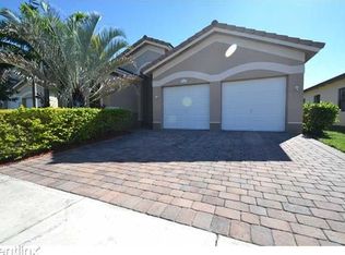 15401 SW 117th Ln, Miami, FL 33196