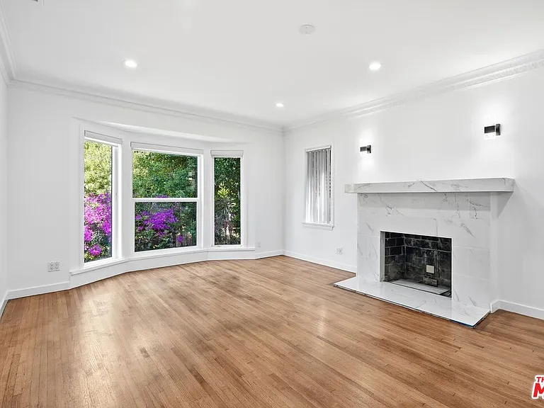 2938 Kansas Ave — Photo 10