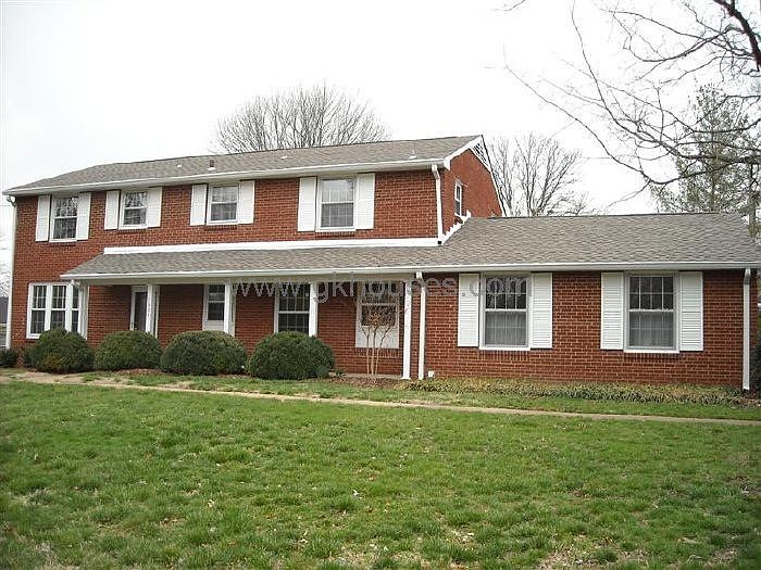 1st image of 1004 Edwin Warner Dr
