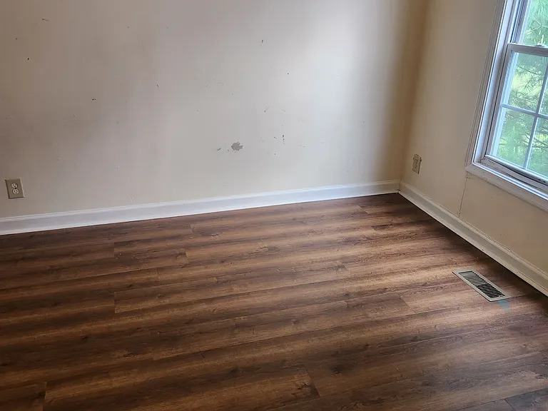 121 Connector Rd — Photo 9