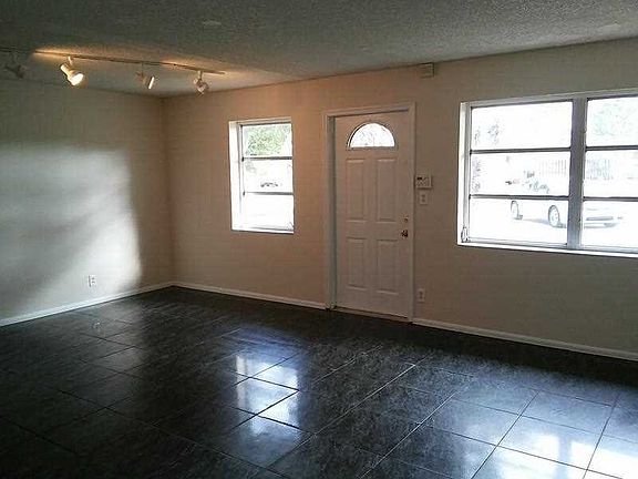 2nd image of 3779 SW 17th St
