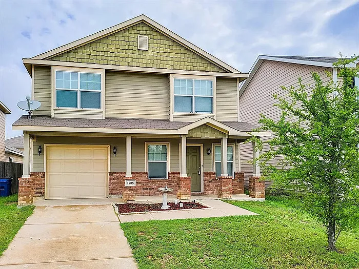 1705 Wickham Dr