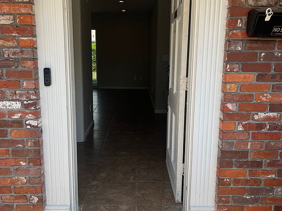 3rd image of 4727 Elaine Pl