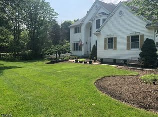 6 Misty Ln, Andover, NJ 07821