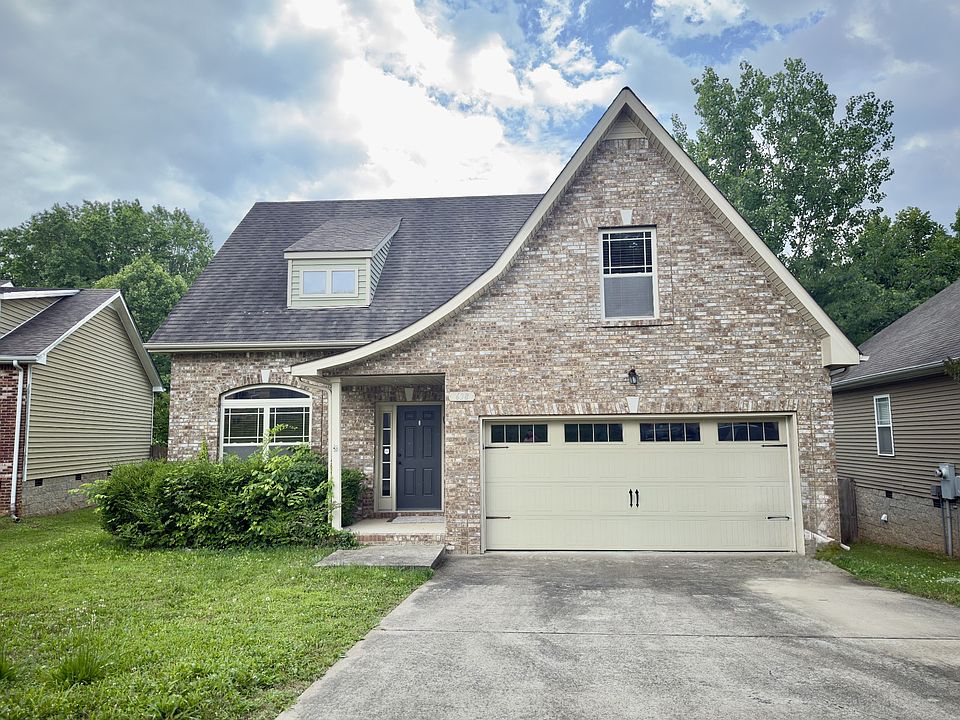 1st image of 638 Hidden Valley Dr