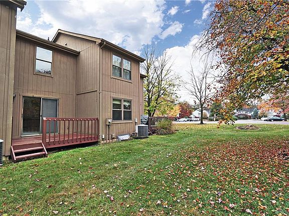 3rd image of 7436 Timberview Dr #12