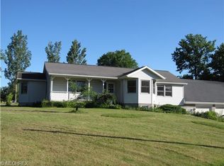 7924 Akron Rd, Sterling, OH 44276