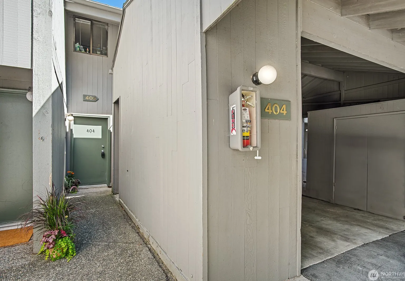 1 bed, 757 sqft, $2,300 — Photo 3