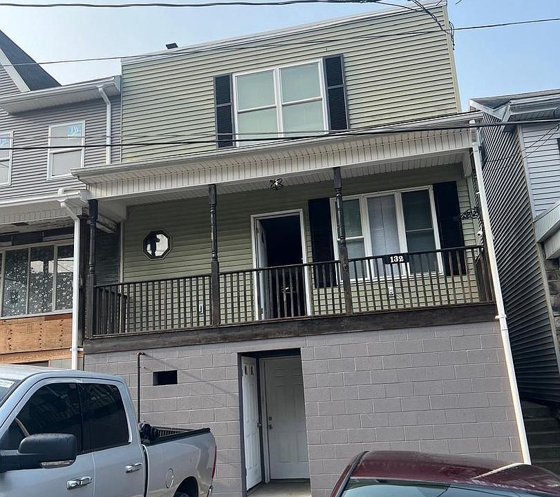 1st image of 132 W Willow St