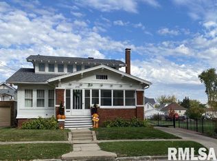 375 W Chestnut St, Canton, IL 61520