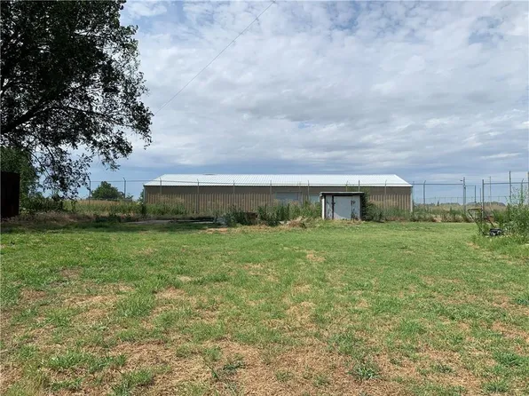 820 N 7th St, Cleo Springs, OK 73729