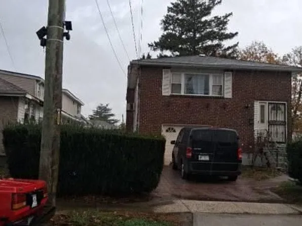 203 Rhodes Ave, Hempstead, NY 11550