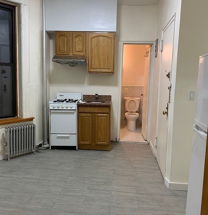 1st image of 86 Madison St #D1