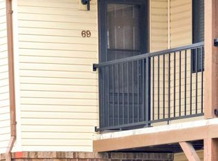 69 Peachtree Ln, Fairview Heights, IL 62208